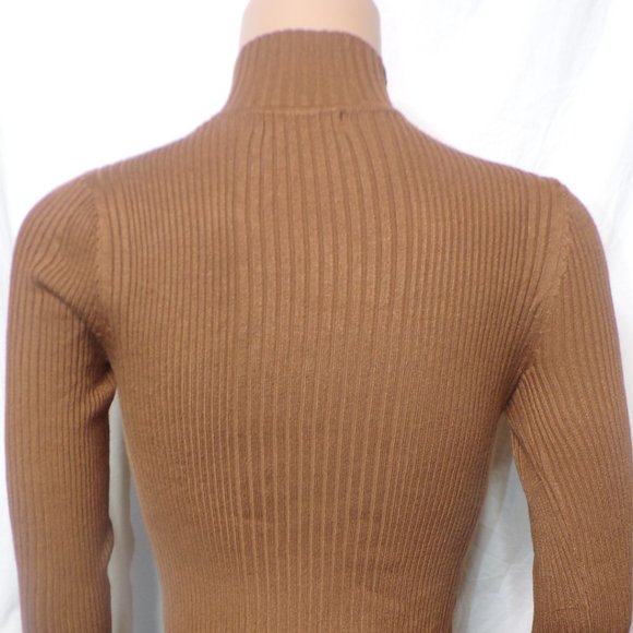 Brown Turtleneck Shirt (S) - Picture 7 of 7